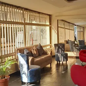 Aw Connect Airport Hotel